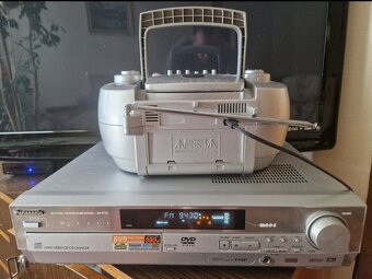 Kazetové Rádio FM AM na chata záhrada sieť 230v Baterky - 3