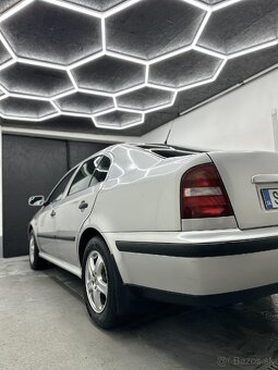 Youngtimer Škoda Octavia 1 1.8 20V, SLX - 3