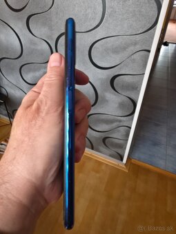 Predám Samsung Galaxy A7 - 3