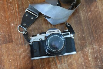 Olympus OM20 s objektívom Olympus Zuiko 50mm - 3
