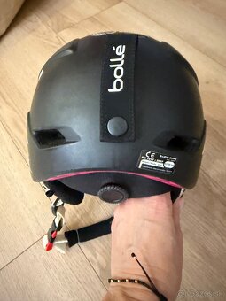 Predam dievcensku lyziarsku prilbu - 3