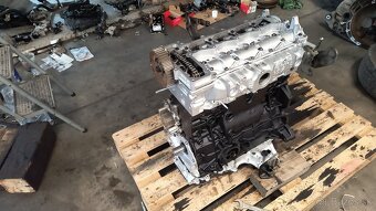 Peugeot Boxer 2020 2.2hdi valnik do 3,5t - 3