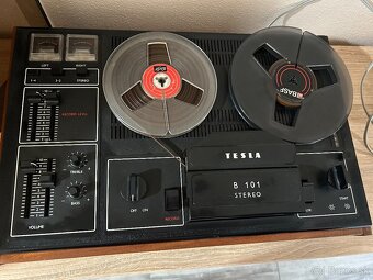 TESLA B101 STEREO - 3