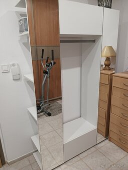 Predsieňova skrina - 3