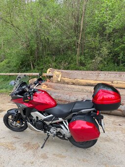 Honda VFR 800X Crossrunner - TOP stav - 3