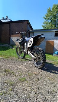 Yamaha YZF-450 (2009) - 3