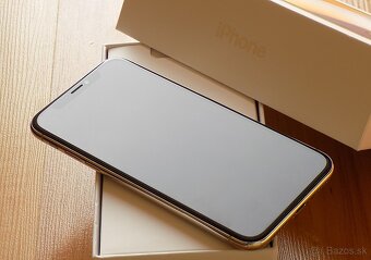 Apple iPhone X 64GB Silver - s príslušenstvom - 3