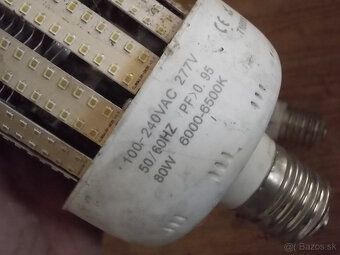 Nejake zvlastne led svetla - 3