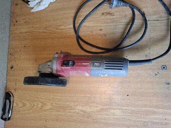 Uhlova brúska Workcraft 710w - 3