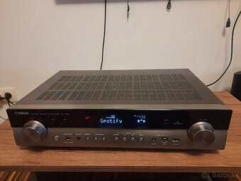 Predám strieborný 5.1 AV receiver Yamaha RX-S 600 - 3