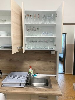 PRENÁJOM, PRIESTRANNÝ 5-IZBOVÝ RODINNÝ DOM-KOŠICE-BARCA - 3