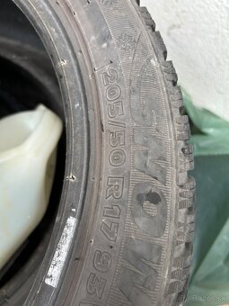 Pneu 205/50 r17 - 3