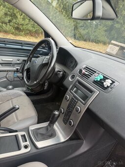 Rozpredam Volvo V50 - 3