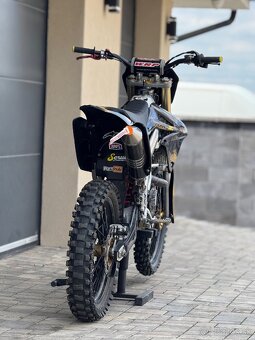Suzuki RMZ 250 - 3