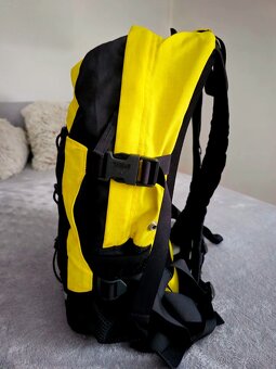 McKinley 20L ruksak s Air Tech systémom a Raincover pláštenk - 3
