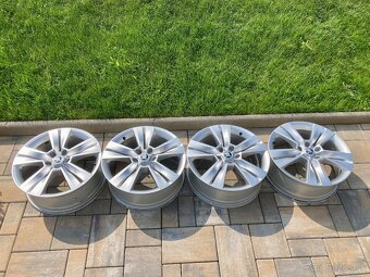 Alu disky org Škoda 5x112 7J ET45 R18 - 3