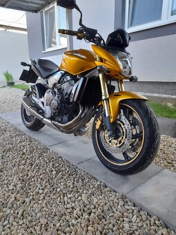 Honda Hornet 600 - 3