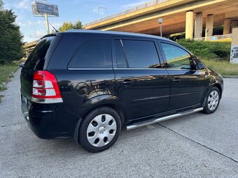 Opel Zafira – 2.2 benzín 2008 - 3