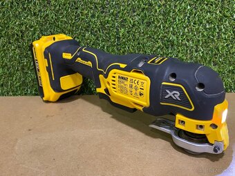 DeWALT DCS355N Aku bezuhlíková oscilačná brúska - 3