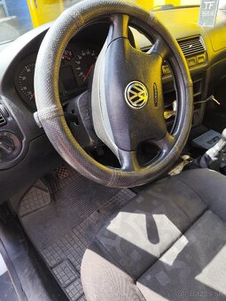 Rozpredám na náhradné diely Volkswagen Golf IV - 3