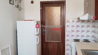 Predaj 3 izbový byt Brezová pod Bradlom - 3