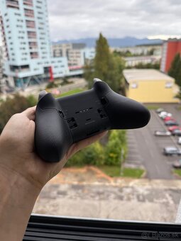 🕹️ Ovládač Xbox Elite Series 2 – kompletné balenie - 3