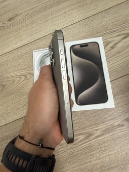 iPhone 15 Pro – 256 GB, farba Prírodný Titan - 3