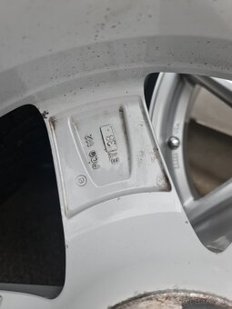 5X112 R18 + ZIMNE PNEU 245/40 R18 - 3