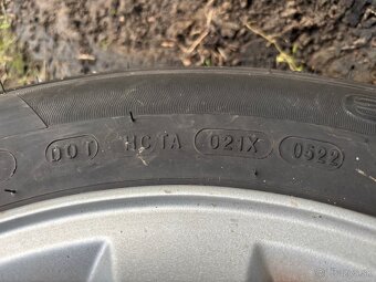 Michelin 195/65 R15 - 3