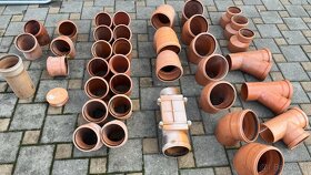 kanalizačné kolená, spojky, redukcie 2,50€/kus - 3