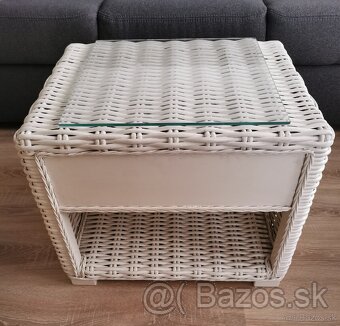 Nočný stolík biely ratan - 3