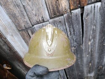 Stará vojenská helma - 3