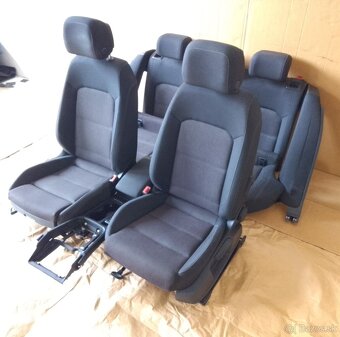 sedadlá VW Passat B8 - 3
