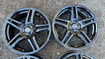 Disky 5x112 r18 Borbet black - 3