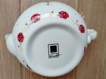 Porcelánová konvička - 3