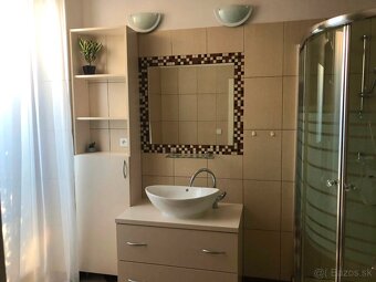 Slnečný 6 izbový rodinný dom s bazénom v Kavečanoch - Košice - 3