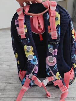 Predám školskú tašku topgal - 3