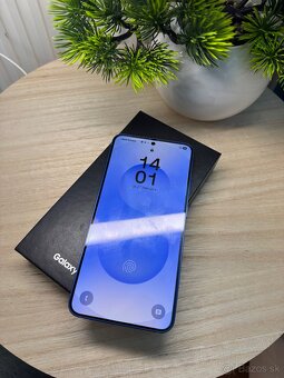 Samsung Galaxy S25 Navy Blue 128GB – nový, - 3