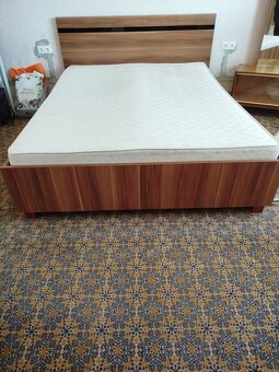 Manželská posteľ - 3