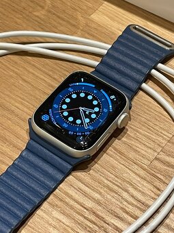 Apple Watch SE 40mm - 3