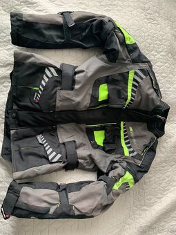 Predam moto bundu spark - 3