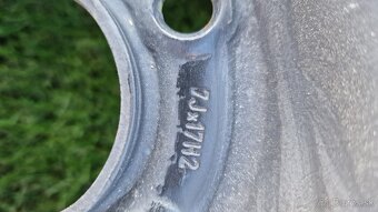 Plechovy disk 5x108 r17. - 3