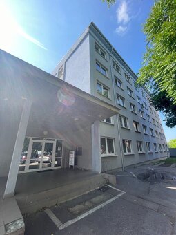 Prenájom kancelárií v centre Nových Zámkov - 3