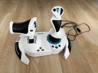 Joystick, Flight Simulátor - 3