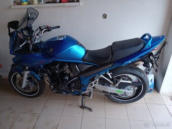 Suzuki bandit 650 - 3