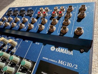 Mixážny pult Yamaha MG10/2 - 3