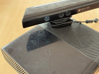 Xbox 360 E model 1538 + Kinect - 3