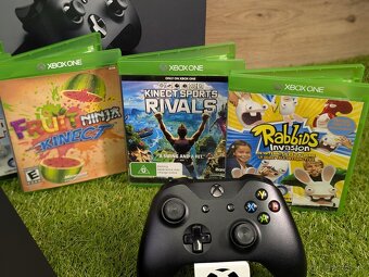 Xbox One X 1TB, 1 ovládač, Kinect a 5 pohybových hier - 3