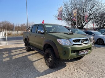 Toyota Hilux DC 3.0 D-4D Sol 4x4-automat - 3