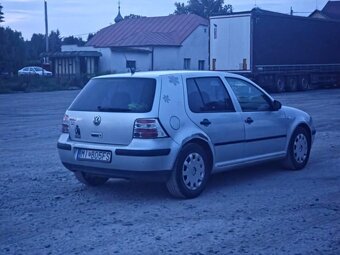 Predám Volkswagen Golf 1.4 - 3
